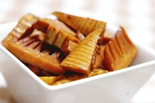 油燜春筍的做法 www.osxg.com.cn