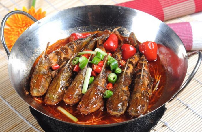 黃骨魚的做法 www.osxg.com.cn