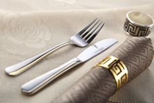 吃牛排的禮儀 www.osxg.com.cn