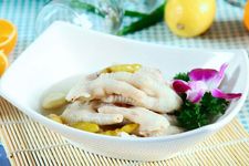 正宗泡椒鳳爪的做法 www.osxg.com.cn