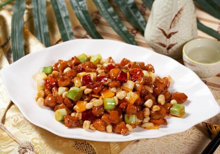 正宗宮爆雞丁的做法 www.osxg.com.cn