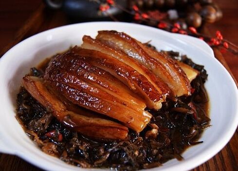 梅干菜扣肉的做法 www.osxg.com.cn