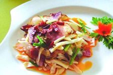 竹筍炒肉的做法 www.osxg.com.cn